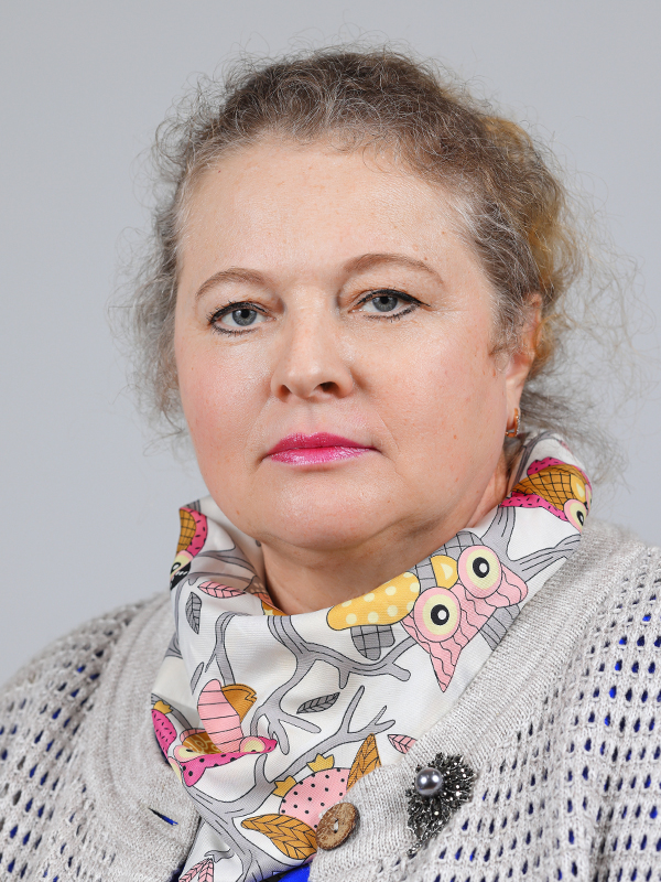 Петрова Светлана Романовна.